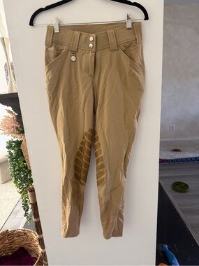 Women’s Tan Riding Breeches with Silicone Knee Grip